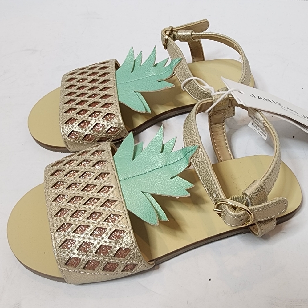NWT Janie and Jack Metallic Pineapple Sandals. Kids size 9.